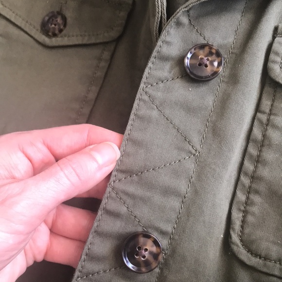 LIKE NEW Banana Republic Utility jacket - Picture 5 of 6